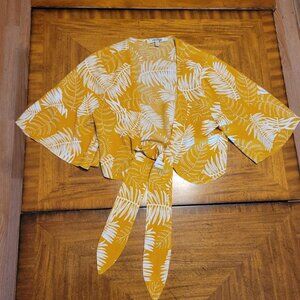 Miss Selfie Gold & White Floral Tie Front Crop Top